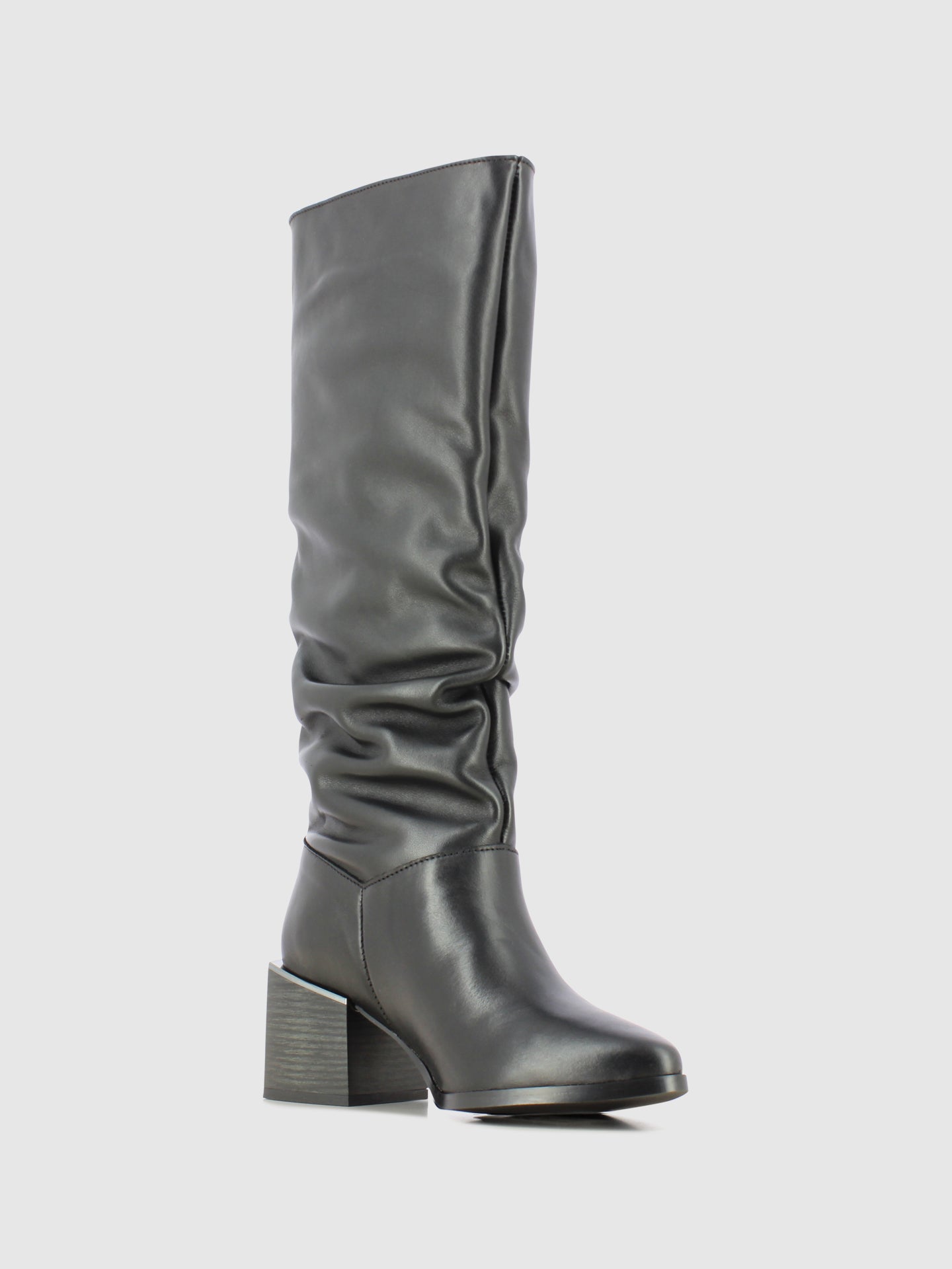 Foreva Botas com Ponta Redonda em Preto
